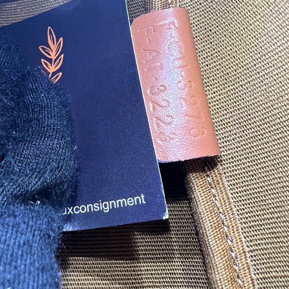 SOLD Authentic CELINE SMALL BUCKET IN TRIOMPHE CANVAS AND CALFSKIN in TAN - Picture 11 of 13